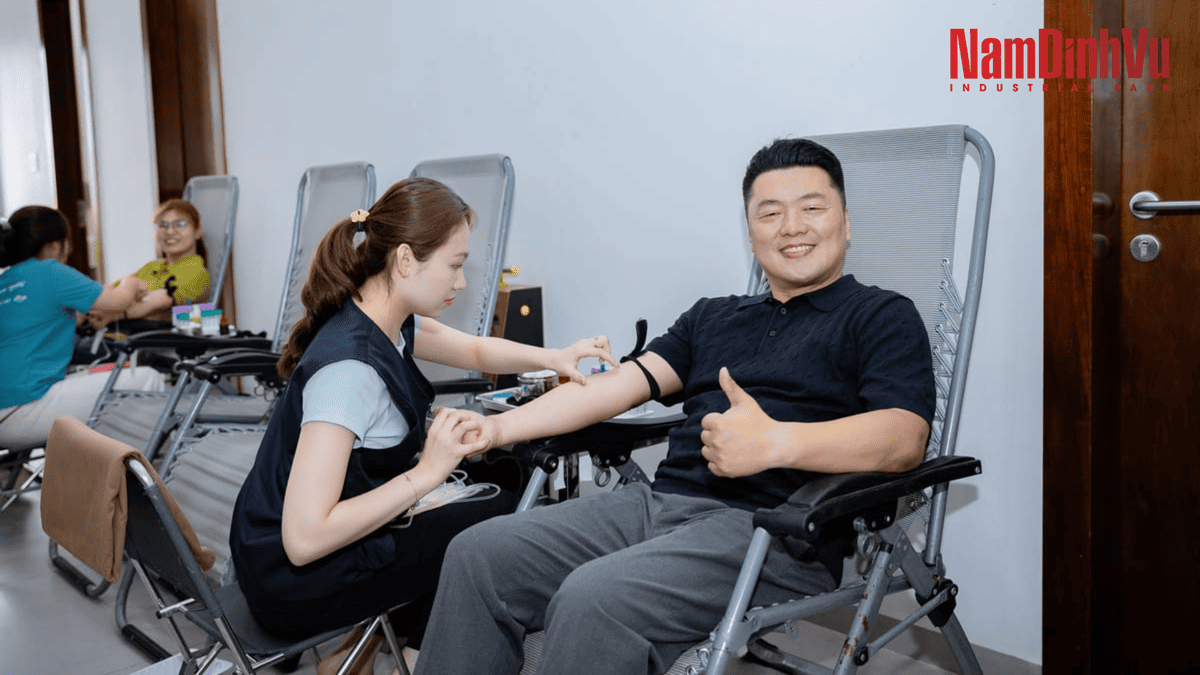 NGÀY HỘI HIẾN MÁU NHÂN ĐẠO 2026 TẠI KCN NAM ĐÌNH VŨ 5 Hien mau nhan dao 6