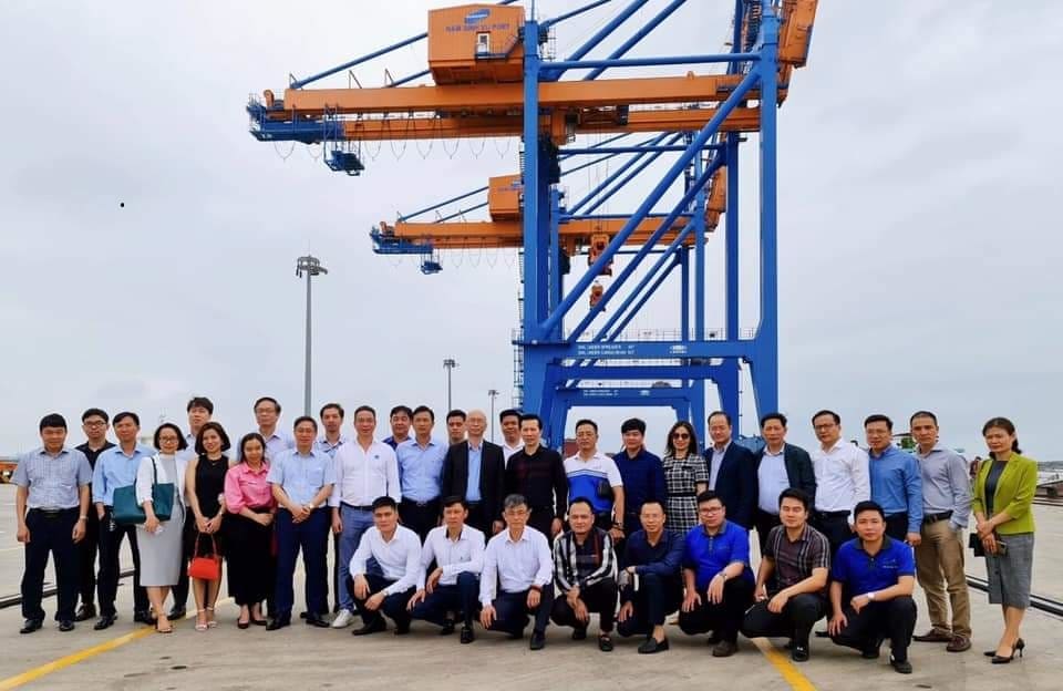 Phát triển KCN gắn với cảng biển giúp tăng hiệu quả đầu tư 3 KCN Nam inh V