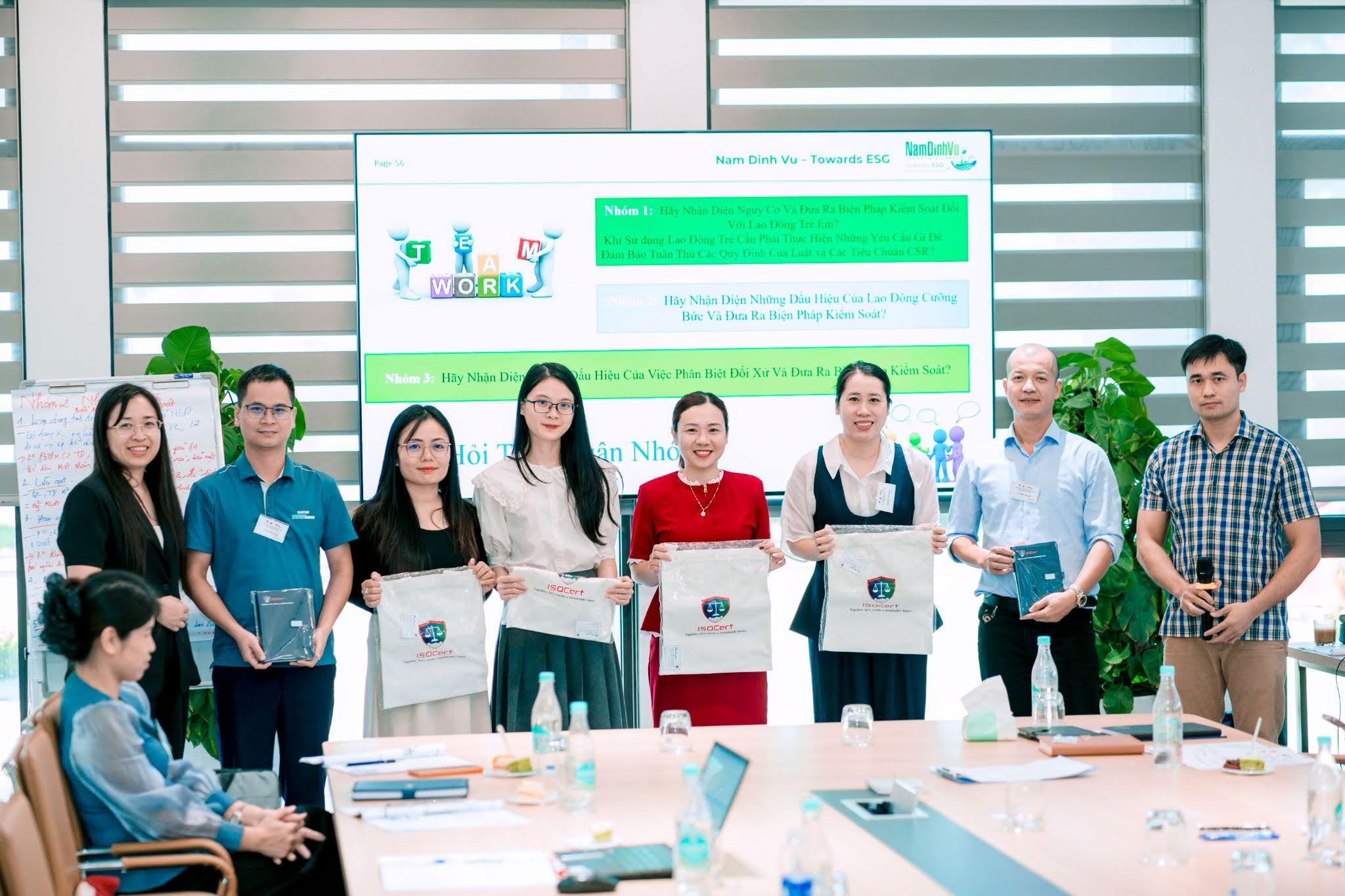 RECAP TRAINING TRÁCH NHIỆM XÃ HỘI 8