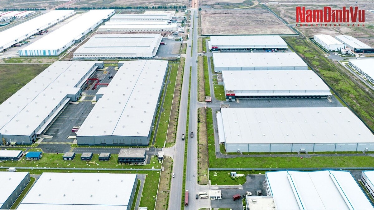 VIETNAM INDUSTRIAL ESTATE TRENDS 2026 FROM INFRASTRUCTURE TO INVESTMENT 1 Vietnam industrial estate 1