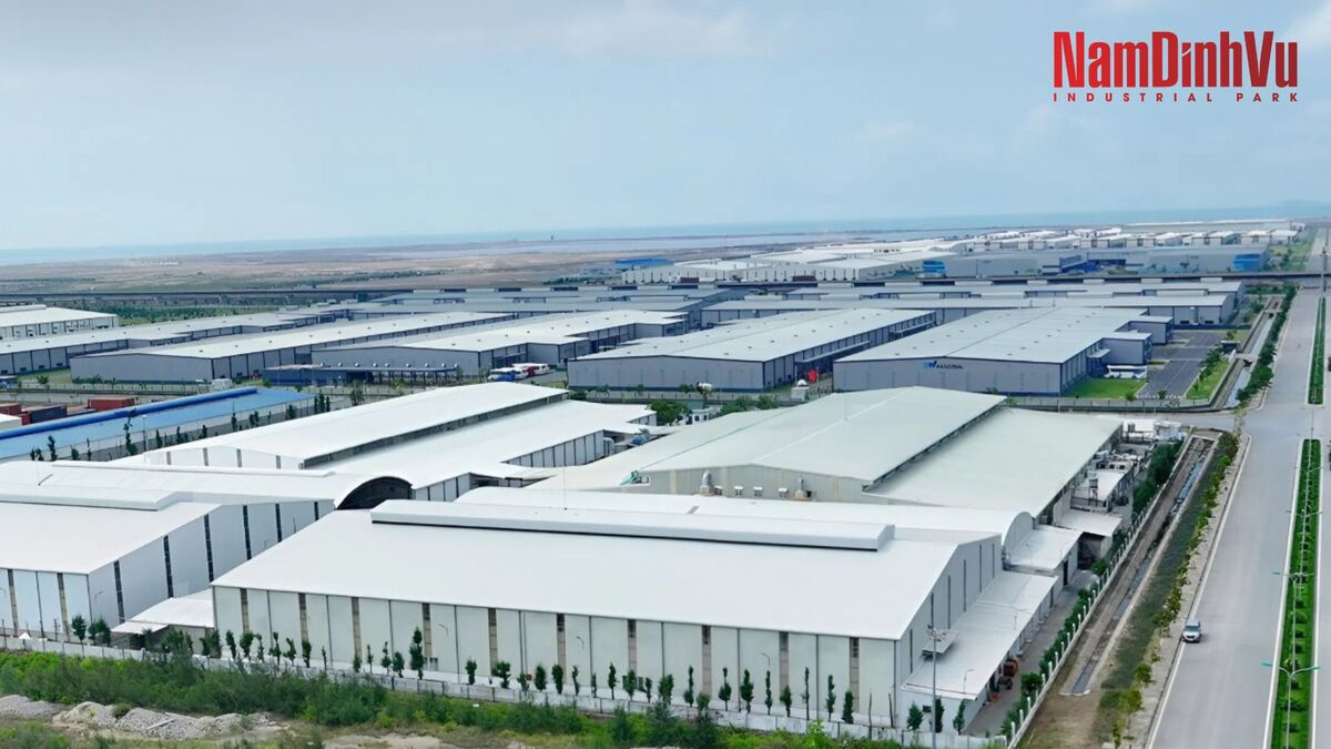 Vietnam Industrial Real Estate Market: Growth Forecast and Key Insights for 2025 1 Vietnam Industrial Real Estate Market