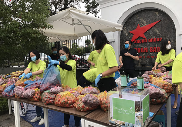Tập đoàn Sao Đỏ hỗ trợ tiêu thụ nông sản cho người dân bị ảnh hưởng bởi Covid-19 1 giai cuu nong san 1